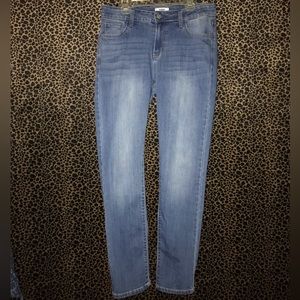 💙Kenzie Jeans💙